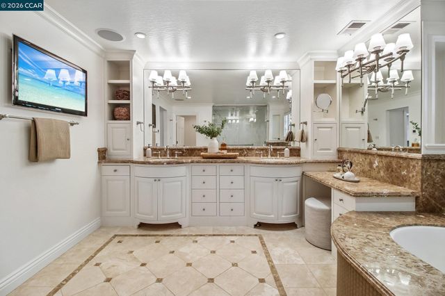 31 Tierra Verde Ct, Walnut Creek, CA 94598