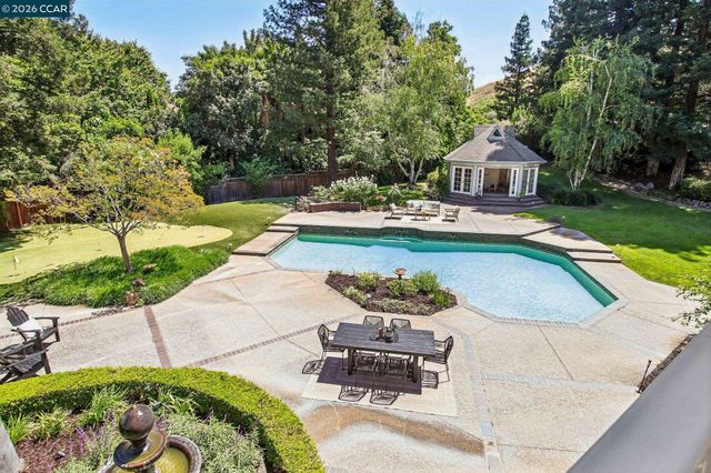 31 Tierra Verde Ct, Walnut Creek, CA 94598