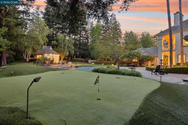 31 Tierra Verde Ct, Walnut Creek, CA 94598