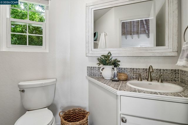 31 Tierra Verde Ct, Walnut Creek, CA 94598