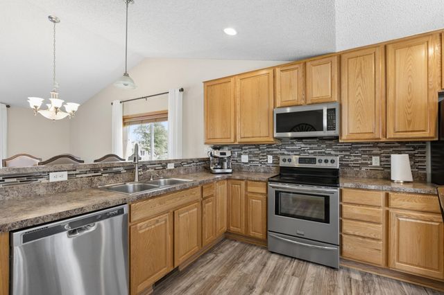 3951 Landings Drive, Saint Bonifacius, MN 55375