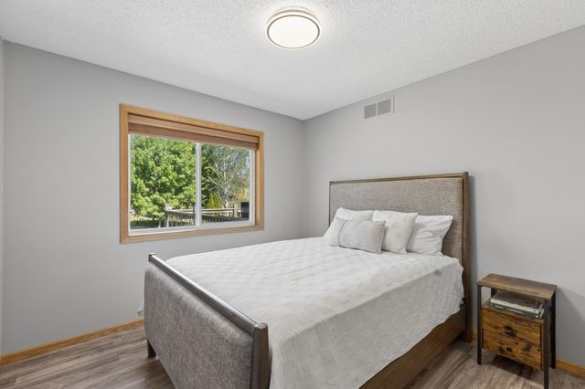 3951 Landings Drive, Saint Bonifacius, MN 55375