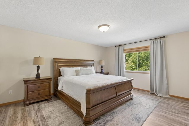 3951 Landings Drive, Saint Bonifacius, MN 55375