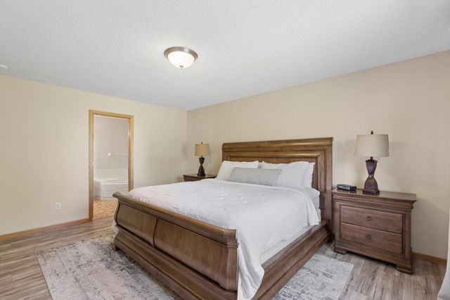 3951 Landings Drive, Saint Bonifacius, MN 55375