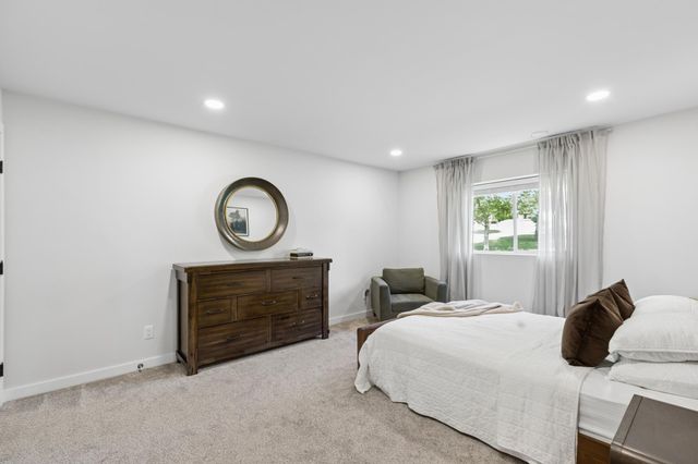 3951 Landings Drive, Saint Bonifacius, MN 55375