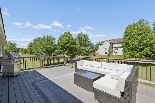 3951 Landings Drive, Saint Bonifacius, MN 55375