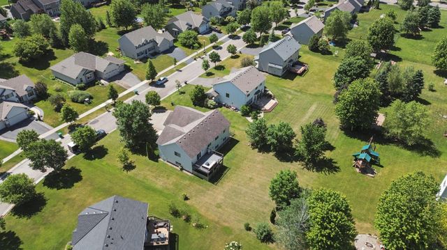 3951 Landings Drive, Saint Bonifacius, MN 55375