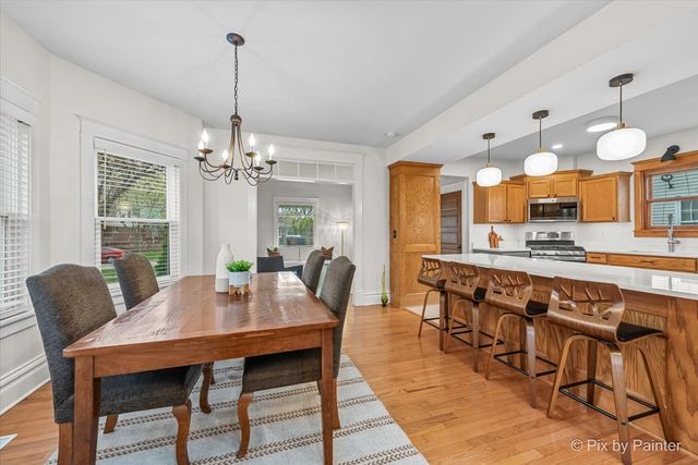 1028 S 4th Street, St. Charles, IL 60174