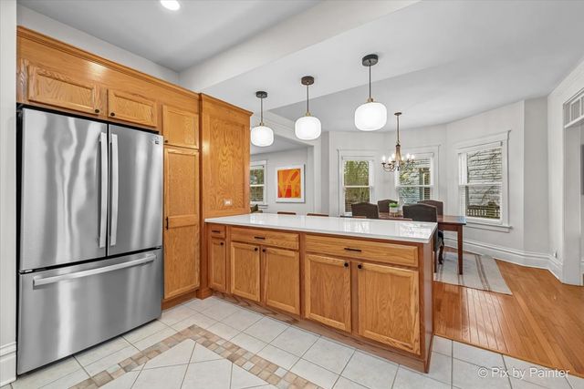 1028 S 4th Street, St. Charles, IL 60174