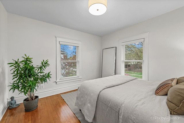 1028 S 4th Street, St. Charles, IL 60174