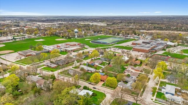 1028 S 4th Street, St. Charles, IL 60174