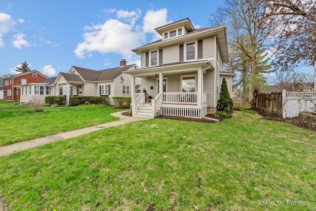 1028 S 4th Street, St. Charles, IL 60174