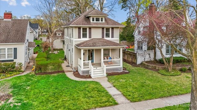 1028 S 4th Street, St. Charles, IL 60174