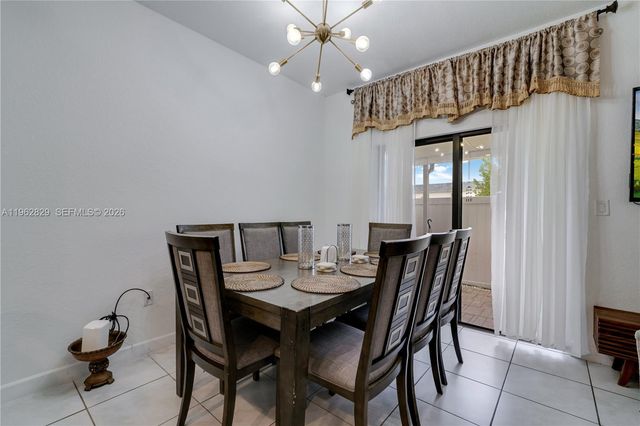 646 SW 12th St, Florida City, FL 33034