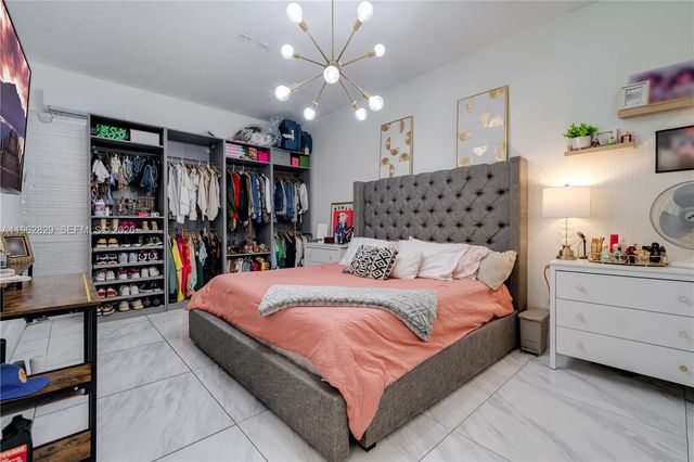 646 SW 12th St, Florida City, FL 33034