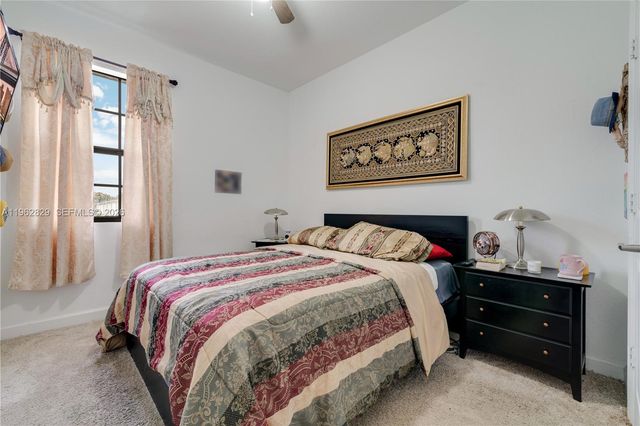 646 SW 12th St, Florida City, FL 33034