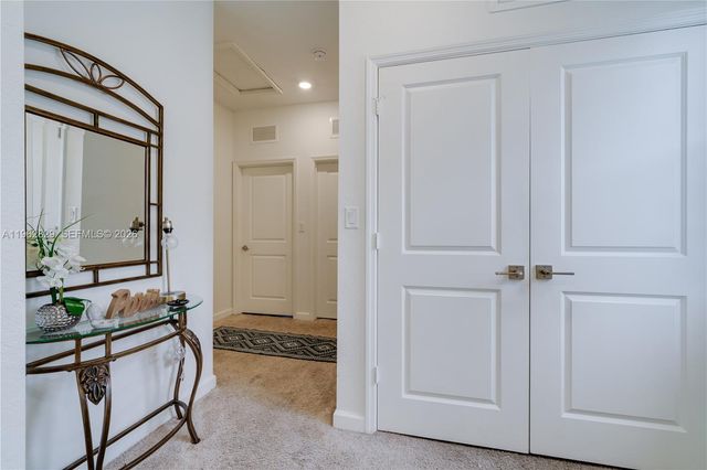 646 SW 12th St, Florida City, FL 33034