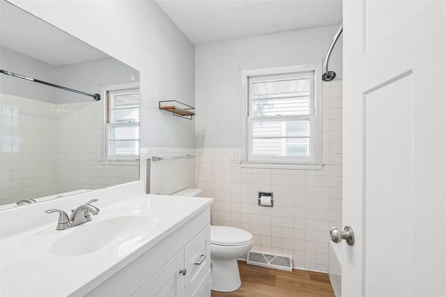 3507 Jefferson Avenue, Des Moines, IA 50310