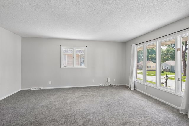 3507 Jefferson Avenue, Des Moines, IA 50310