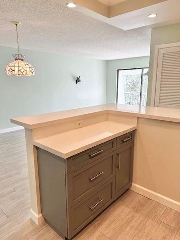 130 Cypress Club Drive 323, Pompano Beach, FL 33060