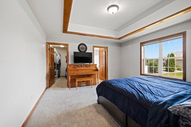 2143 W MELCORN CIRCLE, De Pere, WI 54115