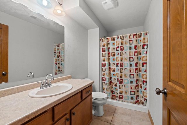 2143 W MELCORN CIRCLE, De Pere, WI 54115