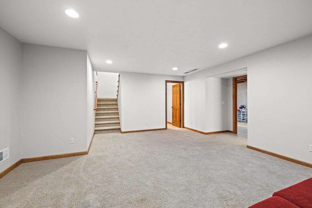 2143 W MELCORN CIRCLE, De Pere, WI 54115