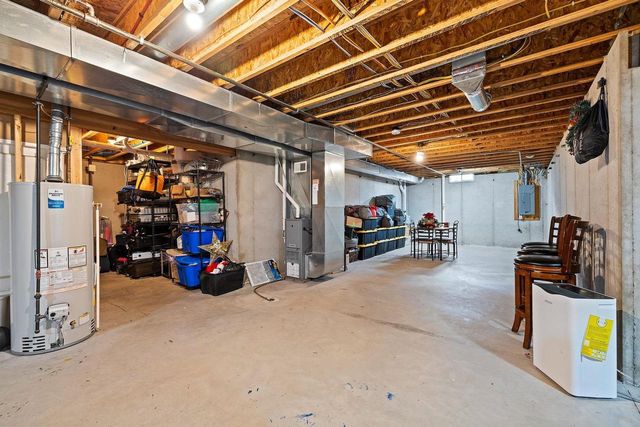2143 W MELCORN CIRCLE, De Pere, WI 54115