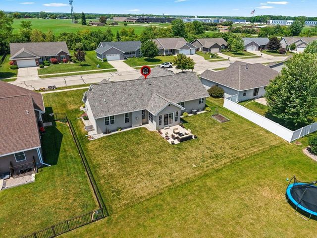 2143 W MELCORN CIRCLE, De Pere, WI 54115