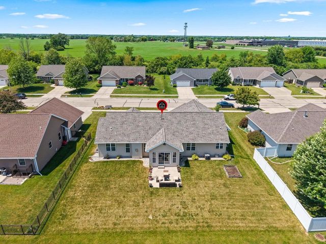 2143 W MELCORN CIRCLE, De Pere, WI 54115