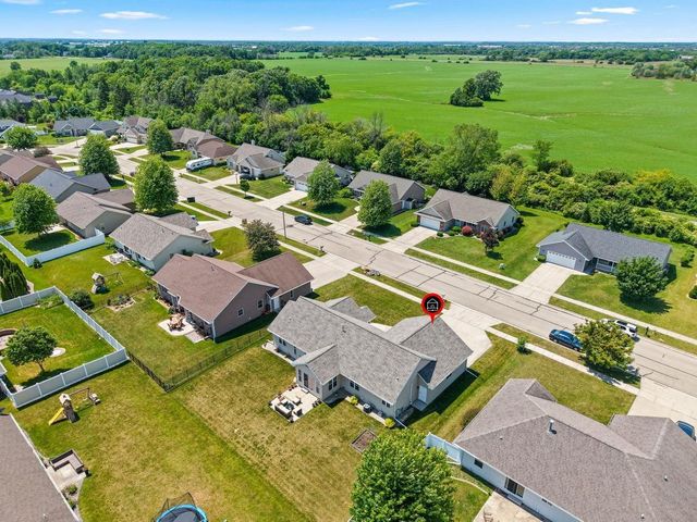2143 W MELCORN CIRCLE, De Pere, WI 54115