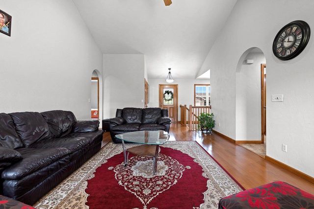 2143 W MELCORN CIRCLE, De Pere, WI 54115