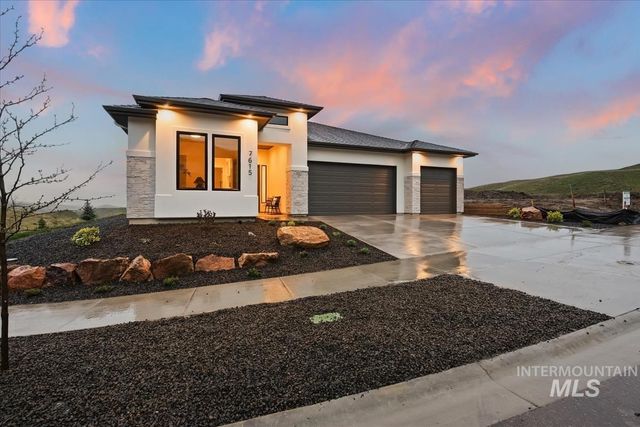 7615 Brown Wy, Eagle, ID 83629