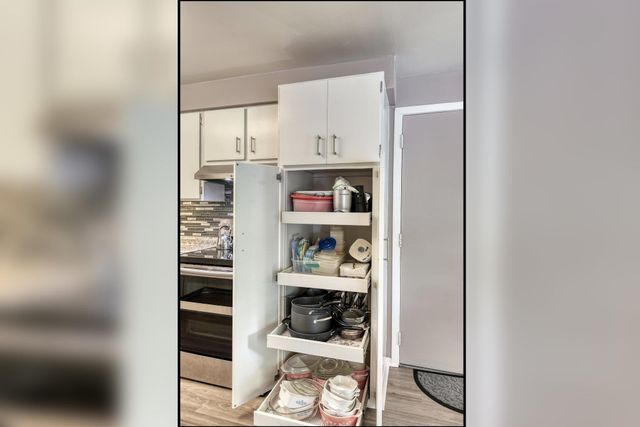 1026 W Bellwood Dr, Spokane, WA 99218