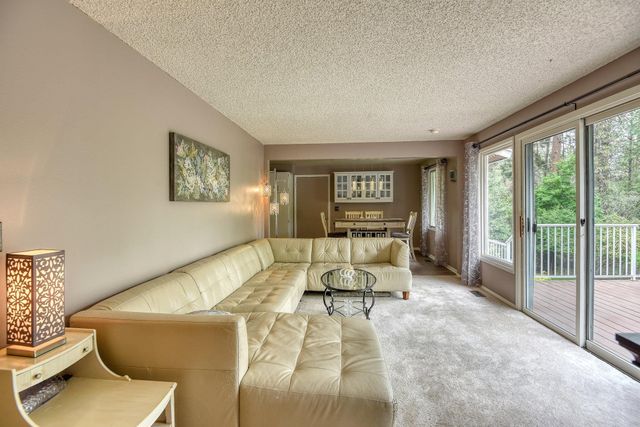 1026 W Bellwood Dr, Spokane, WA 99218