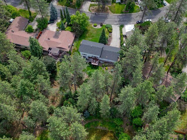 1026 W Bellwood Dr, Spokane, WA 99218