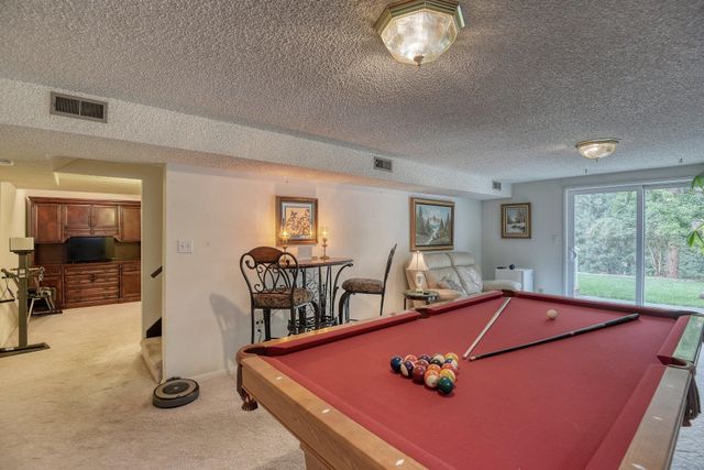 1026 W Bellwood Dr, Spokane, WA 99218