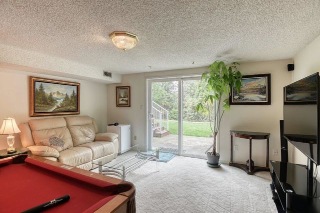 1026 W Bellwood Dr, Spokane, WA 99218