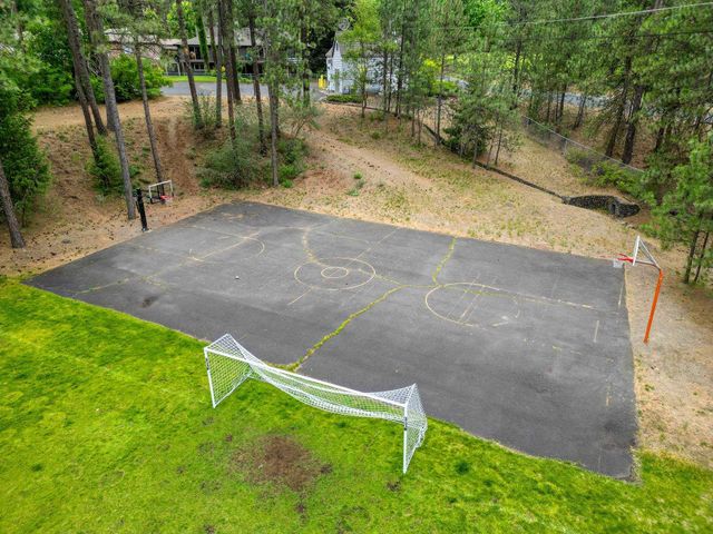 1026 W Bellwood Dr, Spokane, WA 99218