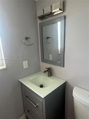 3304 Virginia Street 7B, Miami, FL 33133