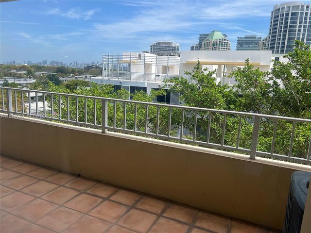 3304 Virginia Street 7B, Miami, FL 33133