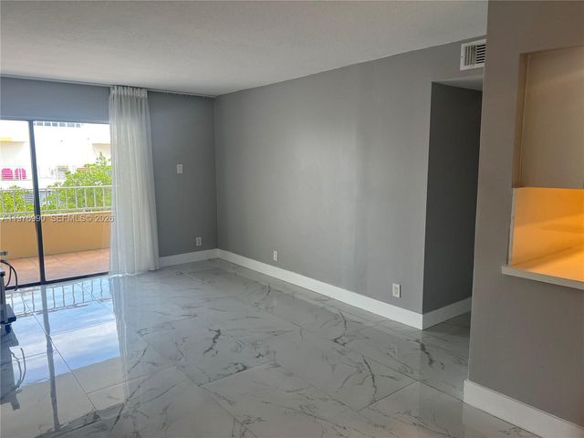 3304 Virginia Street 7B, Miami, FL 33133