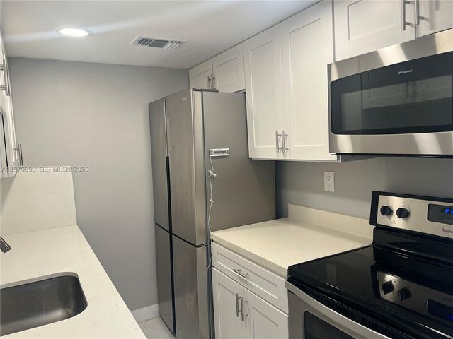 3304 Virginia Street 7B, Miami, FL 33133