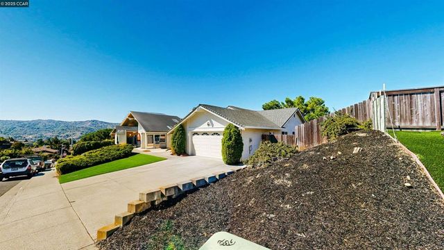 3743 Painted Pony Rd, Richmond, CA 94803