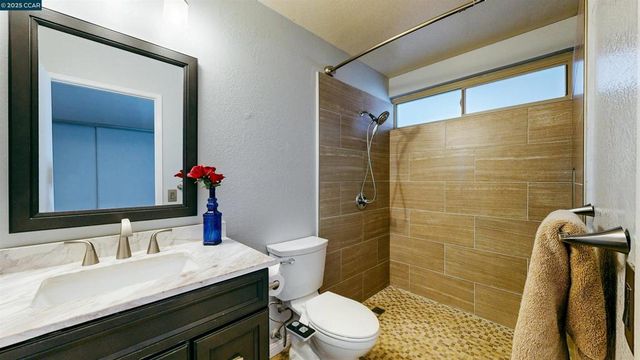 3743 Painted Pony Rd, Richmond, CA 94803