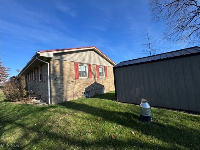 69142 Woods Road, Bridgeport, OH 43912