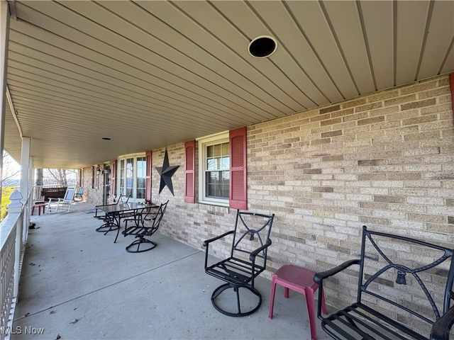 69142 Woods Road, Bridgeport, OH 43912