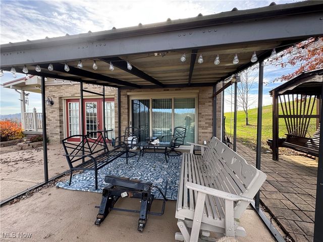 69142 Woods Road, Bridgeport, OH 43912