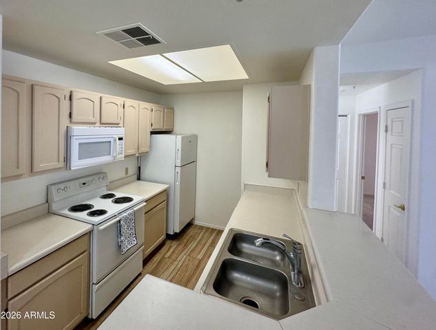 3830 E LAKEWOOD Parkway E 1075, Phoenix, AZ 85048