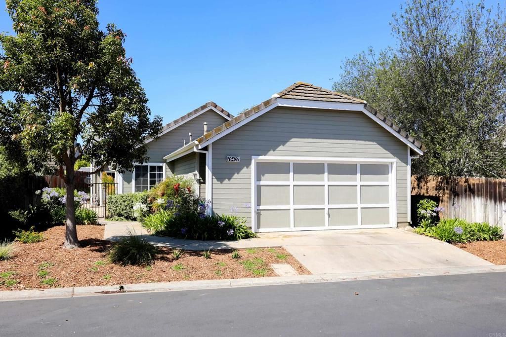 Image 37 of property listing at 10402 Rancho Carmel Drive, San Diego, CA 92128